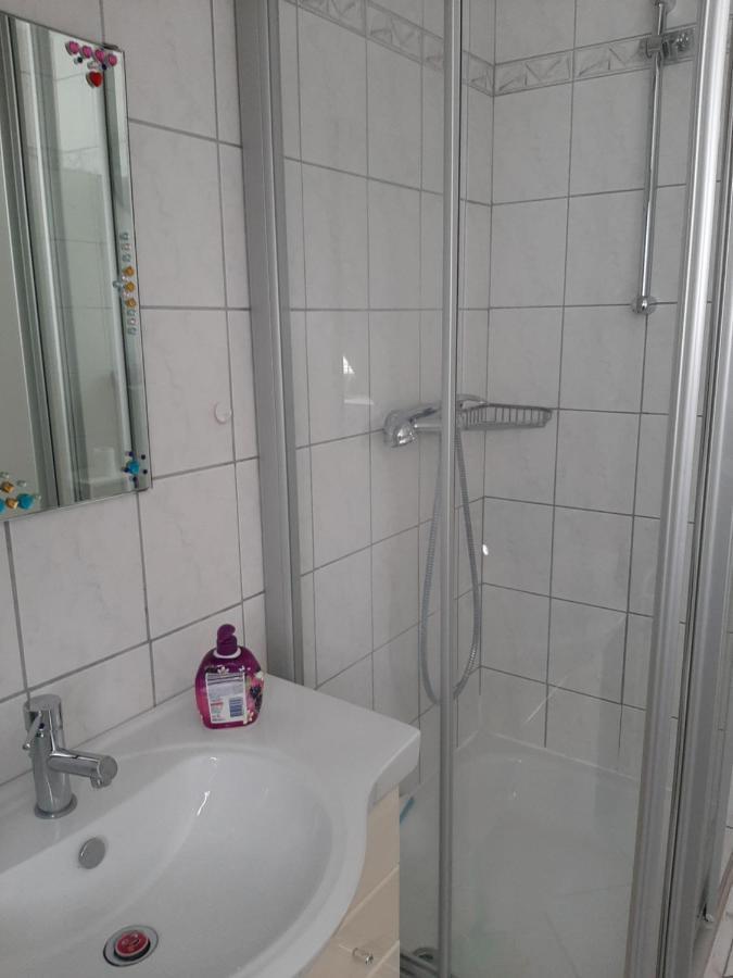 Familienfreundliche Ferienwohnung Auf Dem Lande Monteur Wohnung Hessisch Oldendorf Екстериор снимка