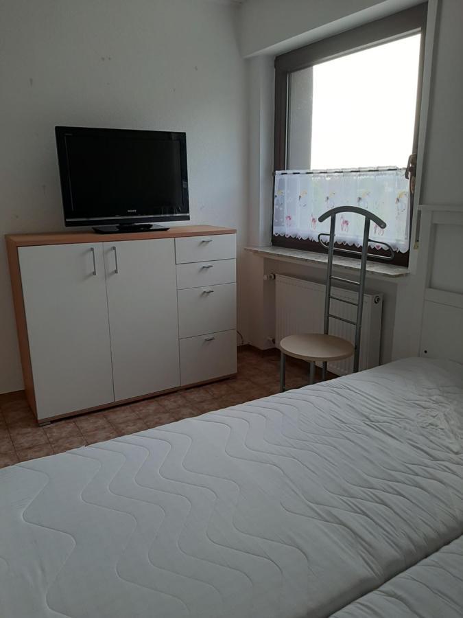 Familienfreundliche Ferienwohnung Auf Dem Lande Monteur Wohnung Hessisch Oldendorf Екстериор снимка